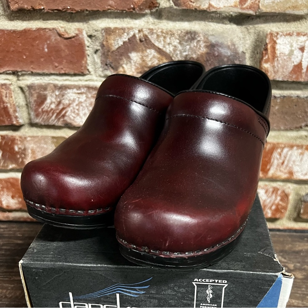 Danskin Professional Cabrio - Cordova - Size 39